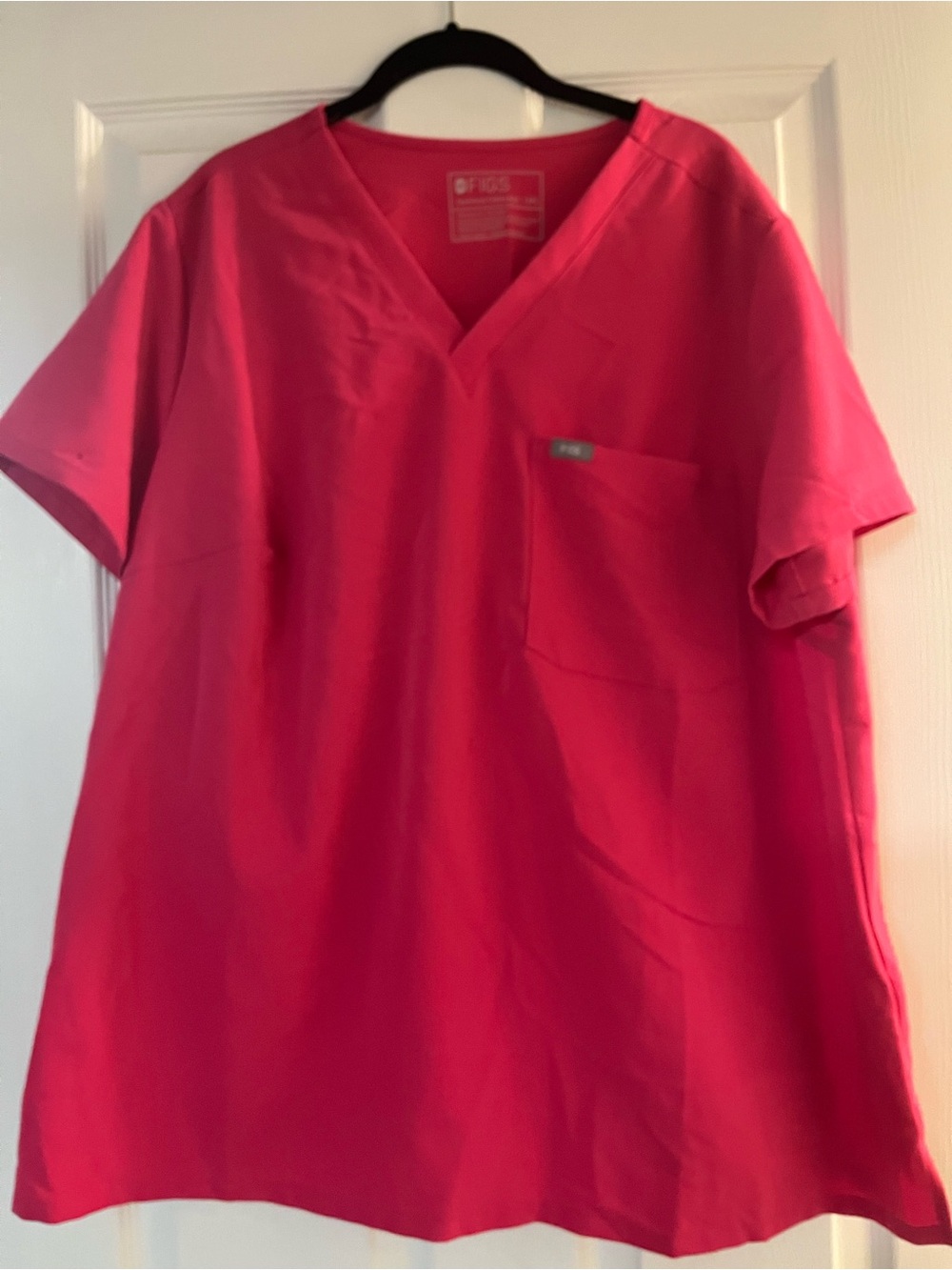 FIGS got Pink V-Neck Medical Scrub Top